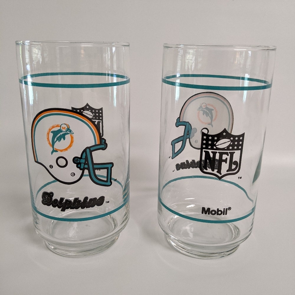 Miami Dolphins NFL glasses set
